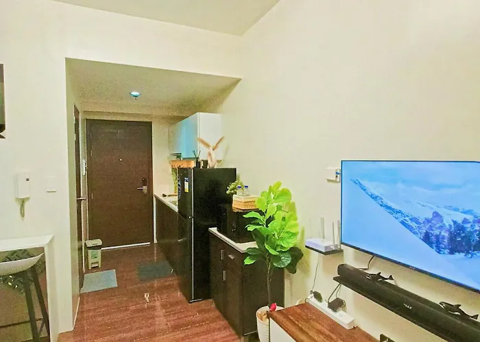 Air Residences Staycation By Paulheng Apartahotel